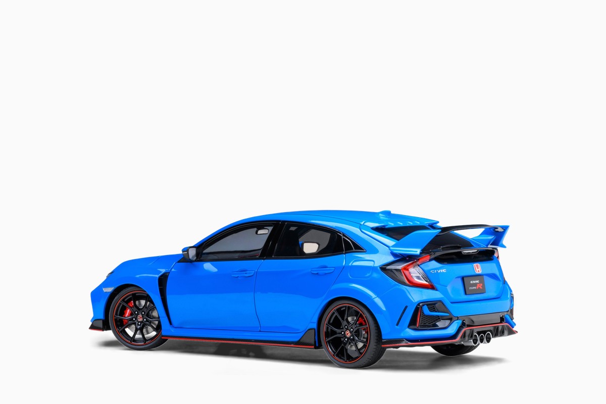 AUTOart 1/18 Honda Civic Type R (FK8) 2021 in Racing Blue Pearl, rear three-quarter view