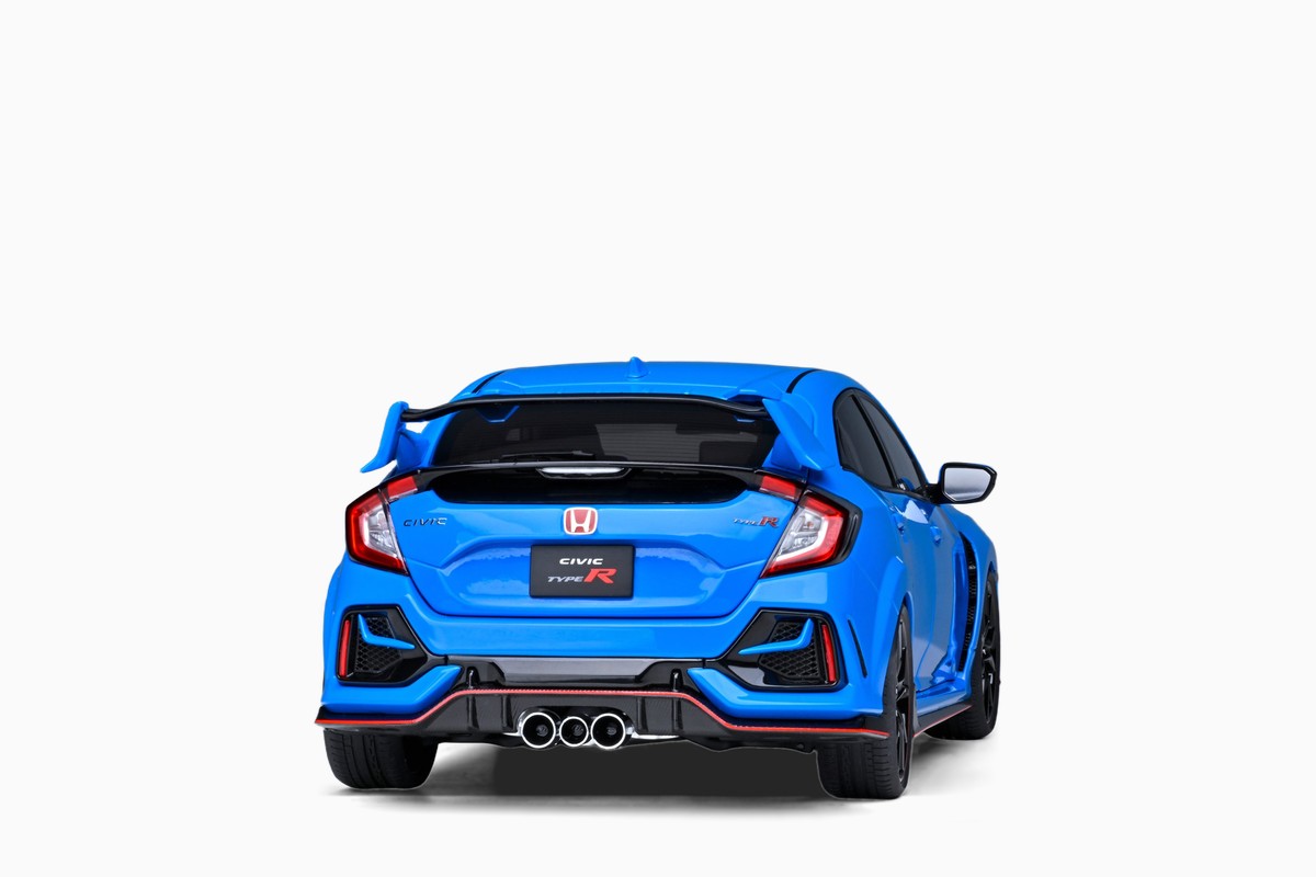 AUTOart 1/18 Honda Civic Type R (FK8) 2021 in Racing Blue Pearl, rear view