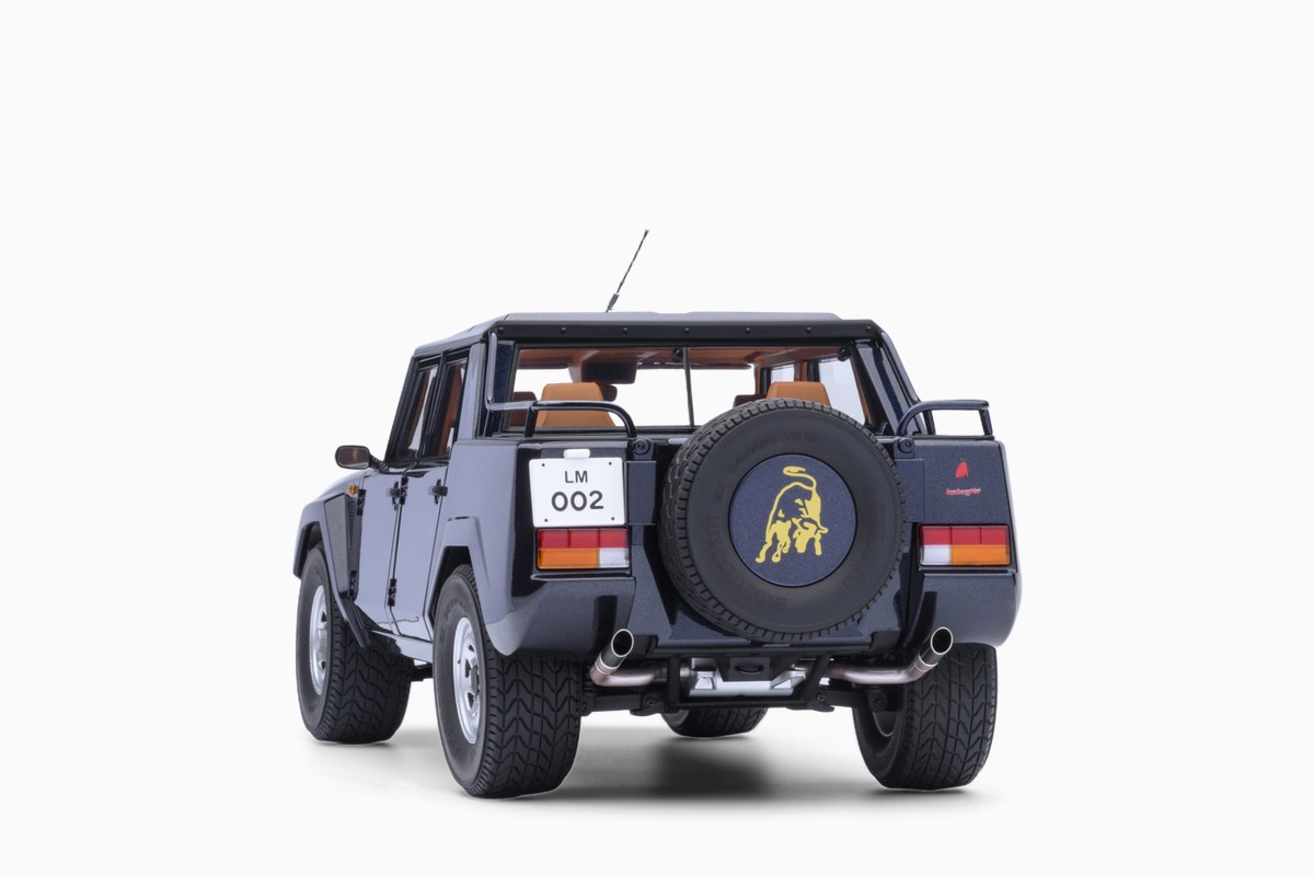 AUTOart 1/18 Lamborghini LM002 in Blu Acapulco Metallic/Metallic Blue, rear view
