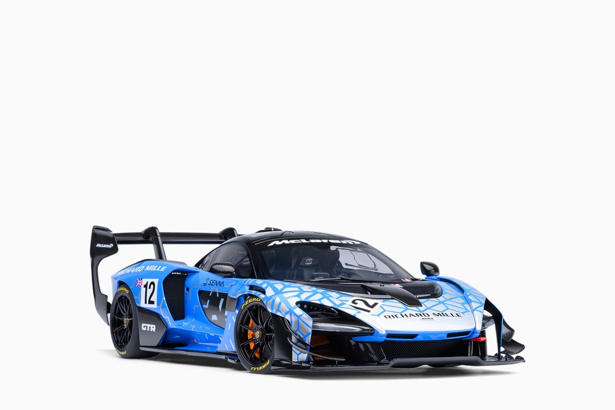 AUTOart 1/18 McLaren Senna GTR Presentation Car #12, front three-quarter view