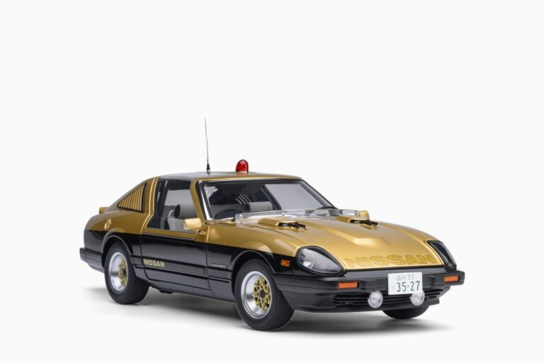 AUTOart 1/18 Nissan Fairlady Z (S130) Seibu-Keisatsu Super Z, front three-quarter view
