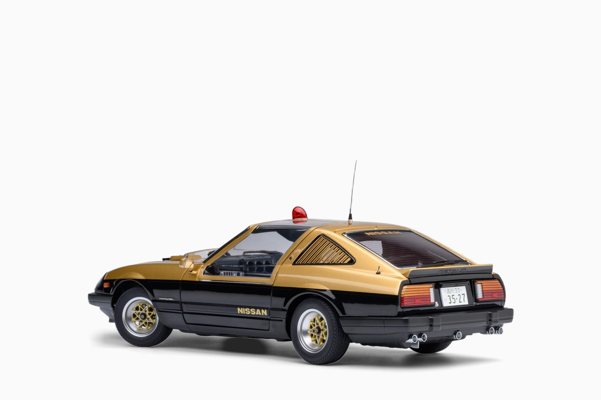 AUTOart 1/18 Nissan Fairlady Z (S130) Seibu-Keisatsu Super Z, rear three-quarter view