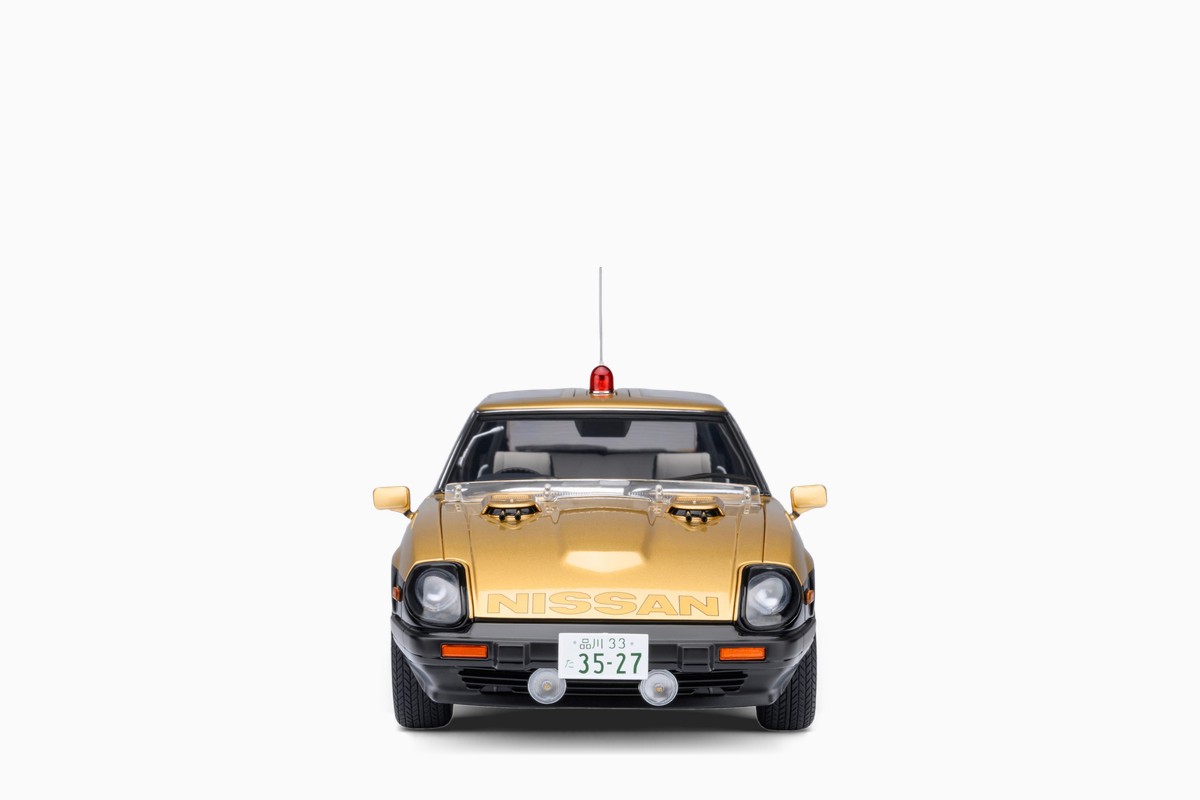 AUTOart 1/18 Nissan Fairlady Z (S130) Seibu-Keisatsu Super Z, front view