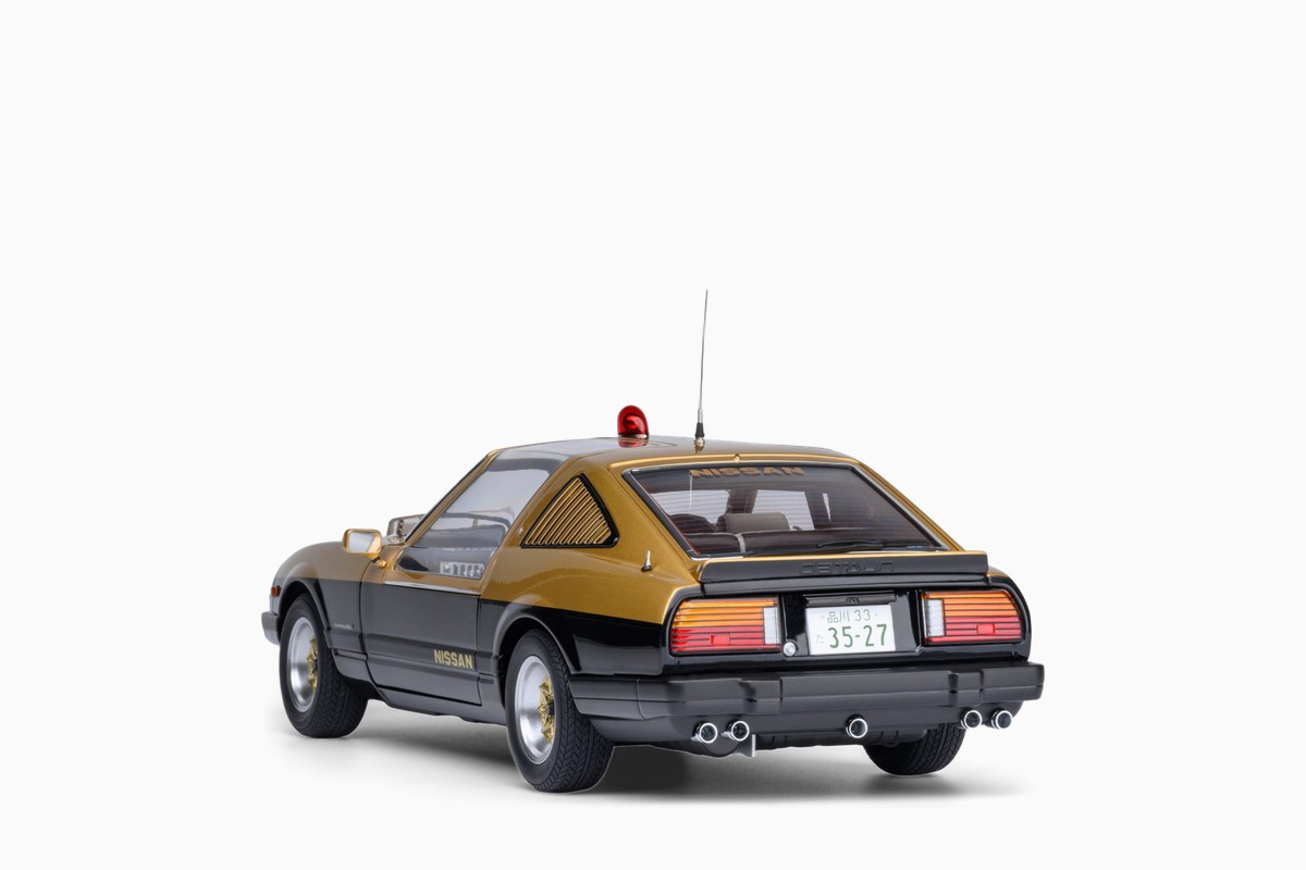 AUTOart 1/18 Nissan Fairlady Z (S130) Seibu-Keisatsu Super Z, rear view